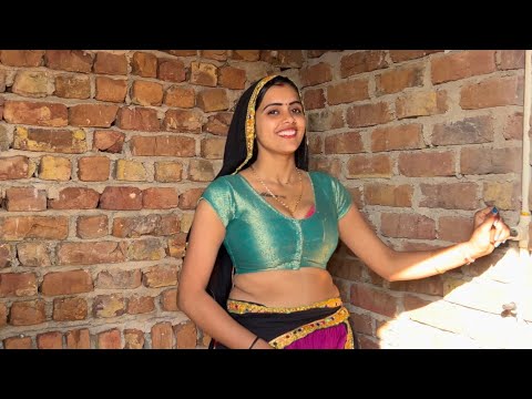 खेत में बाथरूम की लीपाई कर वाई 🥰♥️​⁠​⁠​⁠@dancermeenu #meenu #trending #video #vlog  #desi