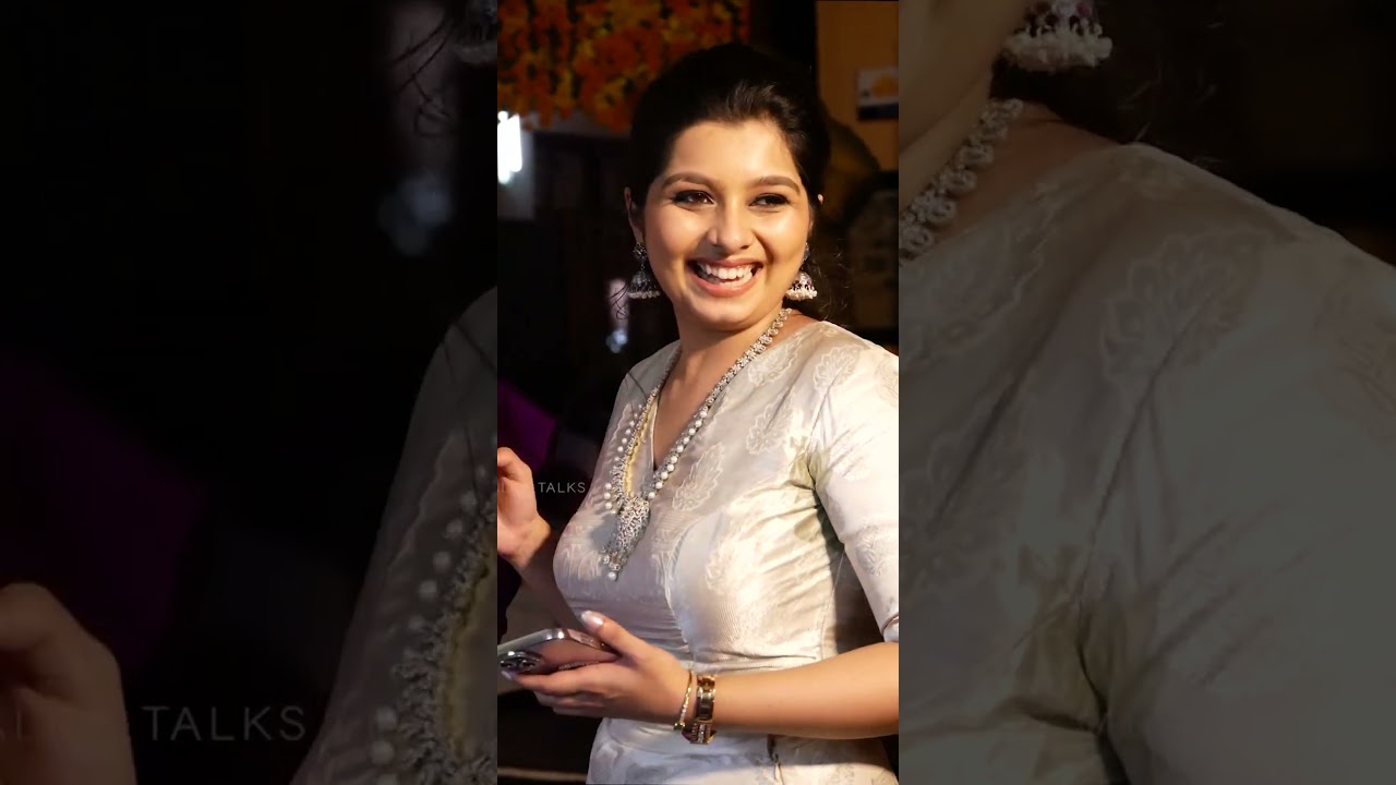 ഇങ്ങനെ കണ്ടാൽ നിരഞ്ജനയെ ആരും നോക്കി നിന്ന് പോകും 😍Niranjana Anoop | Mollywood Actress