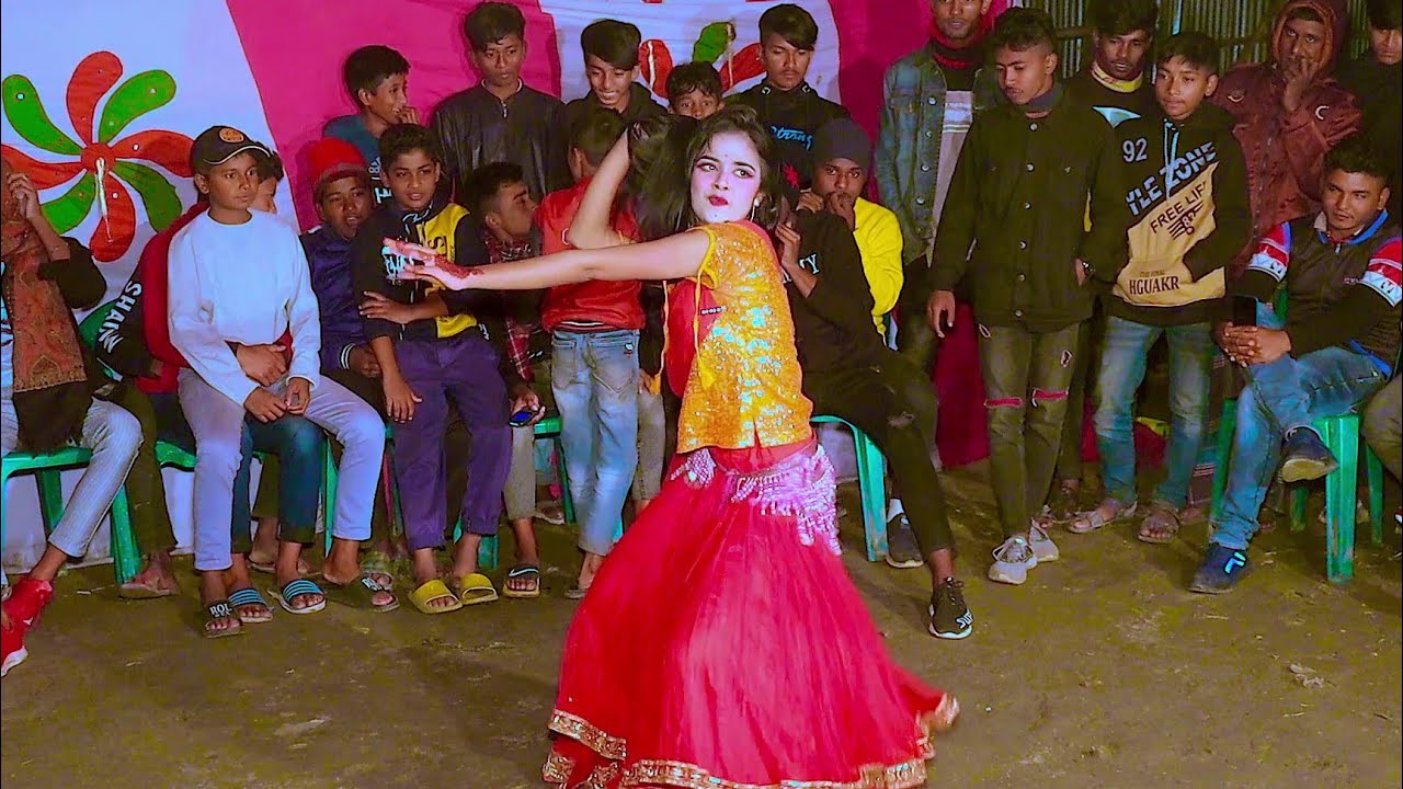 আয়না আয় একটু কাছে | Aiyna Aiy Ektu Kache NewBangla Dance Cover | Bangla New Dance | Juthi New Dance