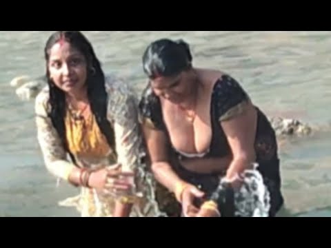 गंगा स्नान | महाकुंभ | Holy River Open hot bath | new bathing vlog latest #gangasnan2025 #viralvideo
