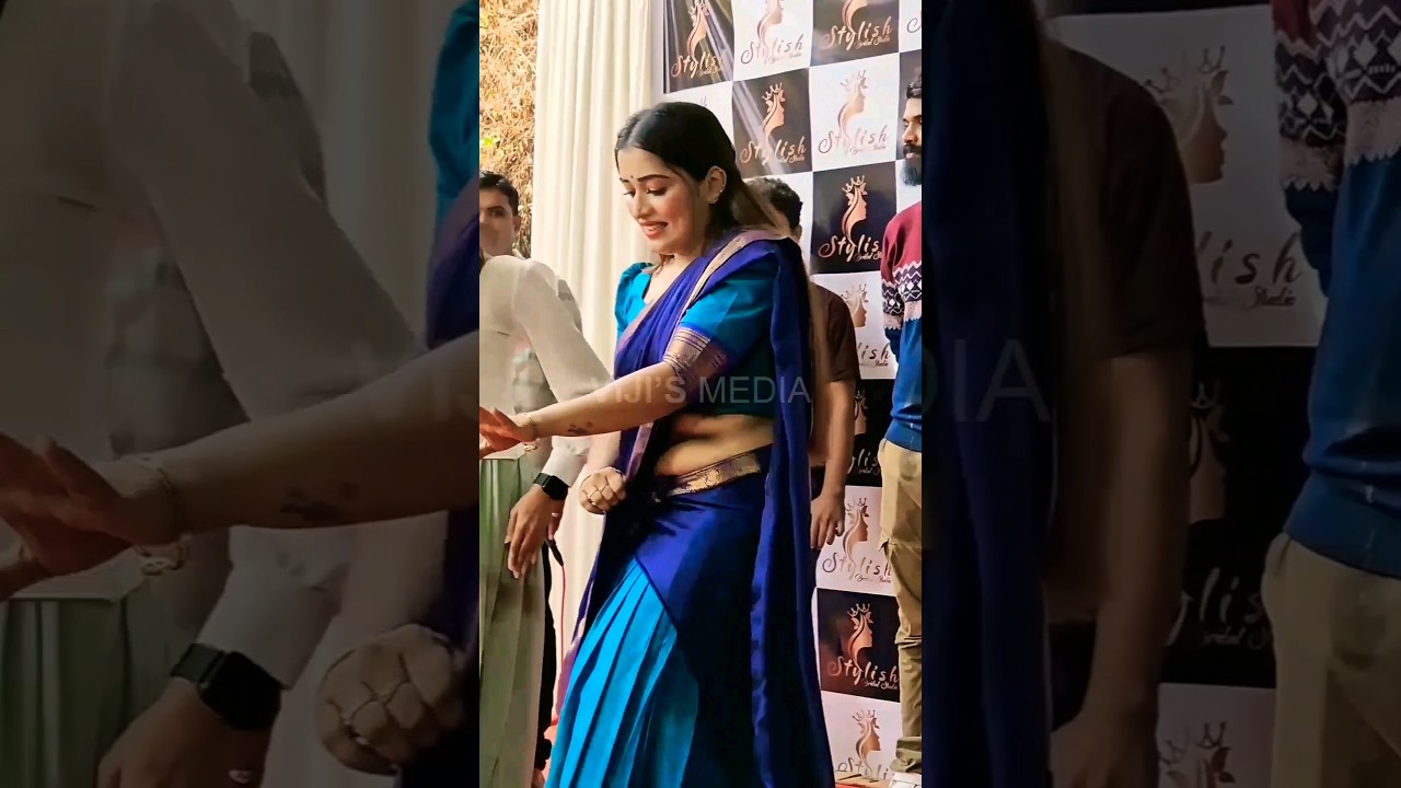അനുമോളുടെ കിടിലൻ സ്റ്റെപ് കണ്ടോ 😍 I Anumol Star Magic #shorts