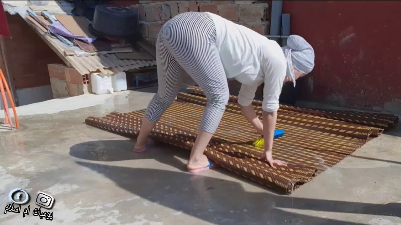 شاركت معاكوم 🦋غسيل لحصيرة كبيرة بي الشطابة👌فنهار مشمش😉😁