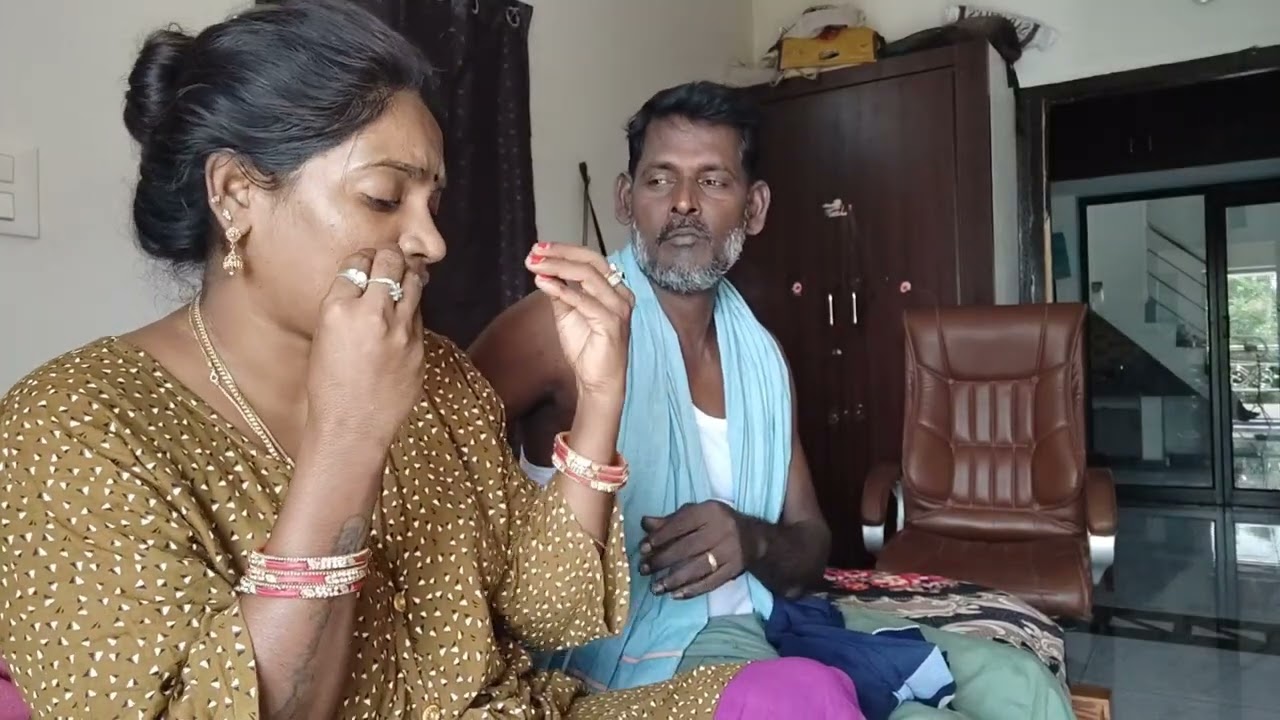 பாப்பாவுக்கு வளைகாப்பு  போடணும் இடையில் நடந்த சண்டை