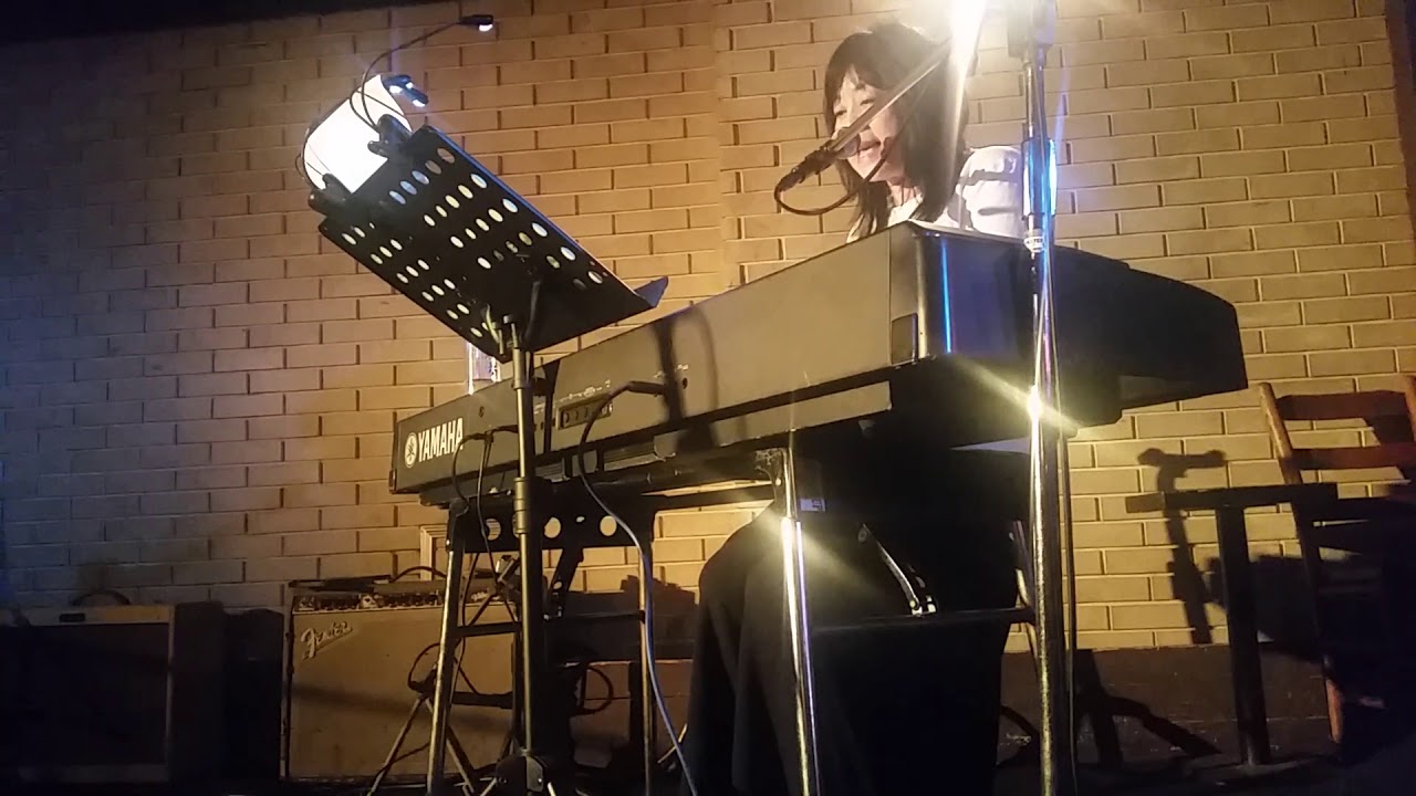 はじめて　(小川美潮・ピアノ弾き語り)