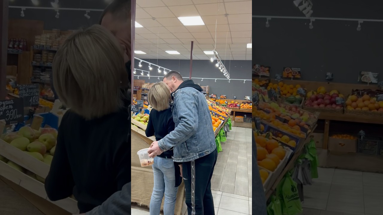 Поцелуй от покупателя😱 #юг #юмор #прикол