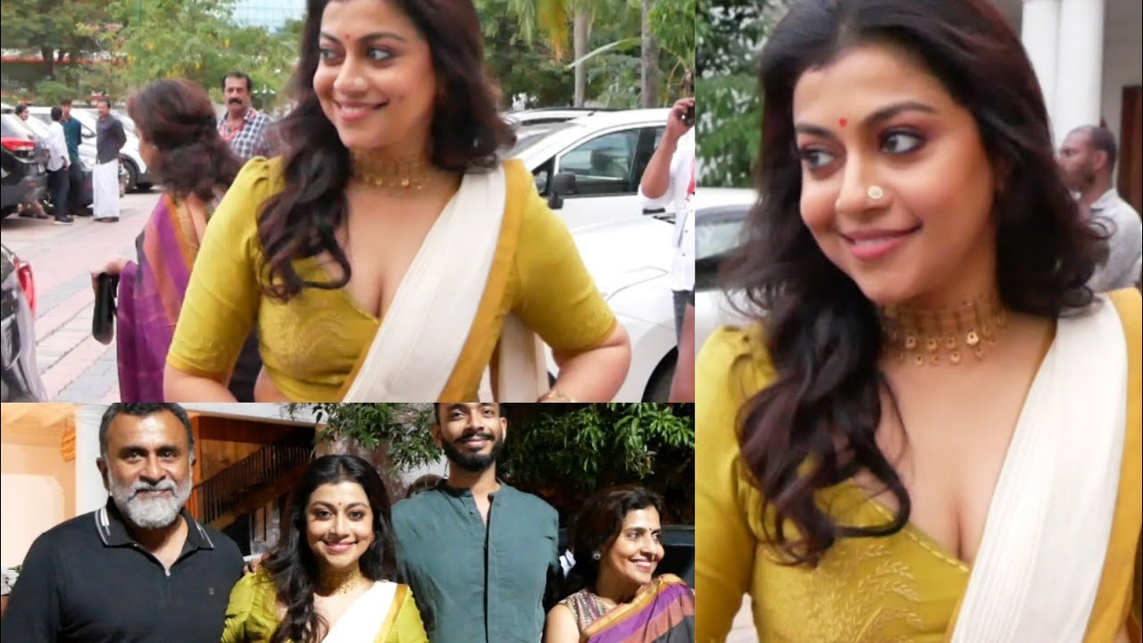 ഞെട്ടിക്കുന്ന ലുക്കിൽ കുടുംബത്തോടൊപ്പം ശ്രുതി രാമചന്ദ്രൻ ഫിലിം ക്രിട്ടിക്സ്  അവാർഡിന് വന്നപ്പോൾ
