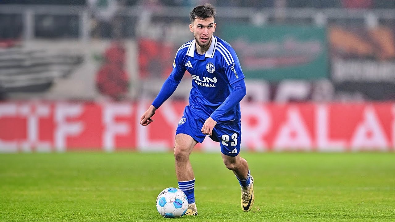 𝐋𝐎𝐎𝐊 𝐖𝐇𝐀𝐓 Mehmet Can Aydın is doing at Schalke 04