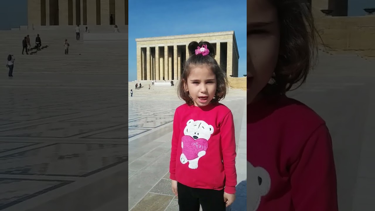 ( Anıtkabir ) Atatürk yoktu düşman çoktu Atatürk geldi düşmanı yendi bu güzel yurdu bizlere verdi.