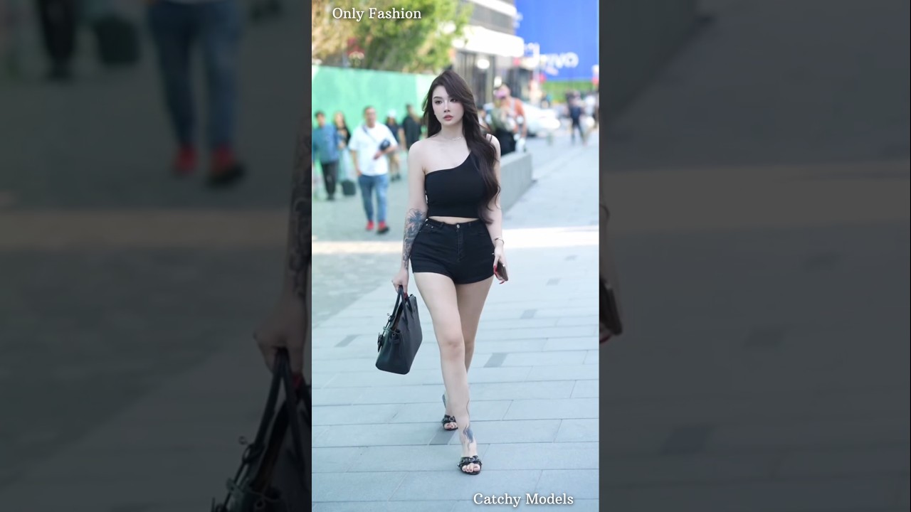 😍 Beautiful Girl Street Fashion | Stylish All-Black Summer Look #shorts
