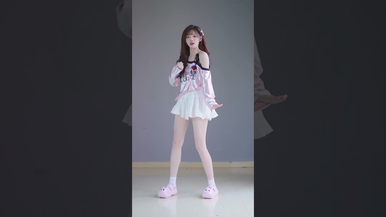 🔥 Dance Cover #824 | Beautiful Chinese Girl Perform the Latest Dance Trend 🔥