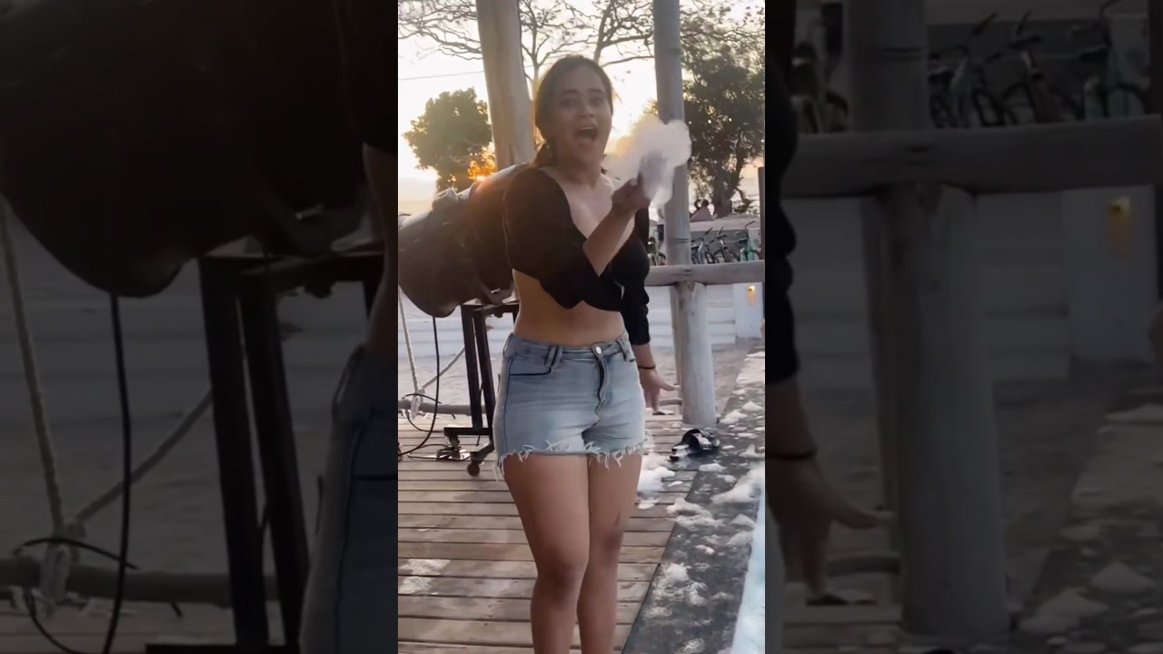 🥵🥵🥵 #deepthisunaina in two piece video hot collection of rare heroine underated video sizzling hot