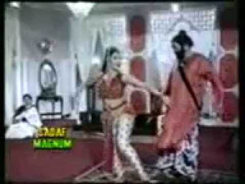 ▶ Meri Maa Naal Gal Mukka Lay Sakhi Badshah) Noor Jehan  Saima mpeg4 mp4