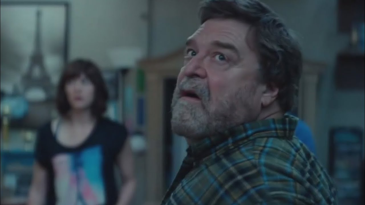 10 Cloverfield Lane gets 4 out of 5 stars