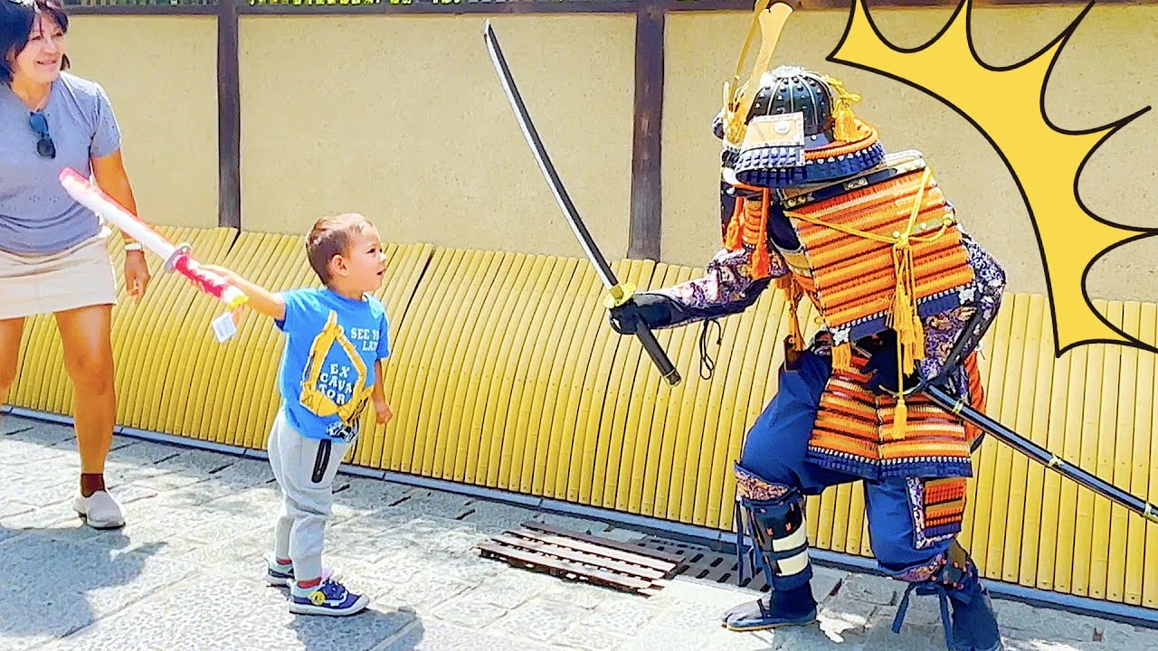 #108 SAMURAI Statue Prank in Kyoto Japan | Awesome Shogun Mannequin prank reactions Kiyomizu Temple