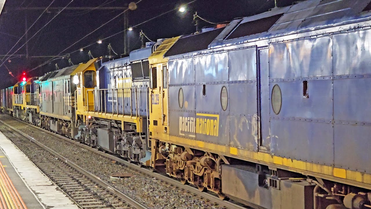 15 Locomotives, 10 Classes, 4 Freight Trains at Broadmeadows