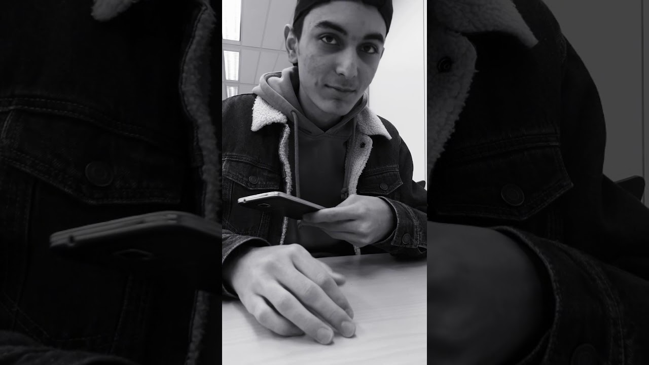 (+18) Turkish boy gets robbed in university