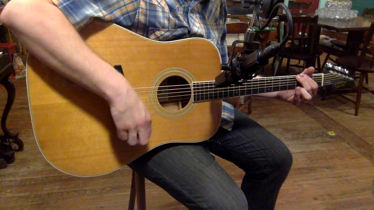 1980s Suzuki SI335 dreadnought guitar
