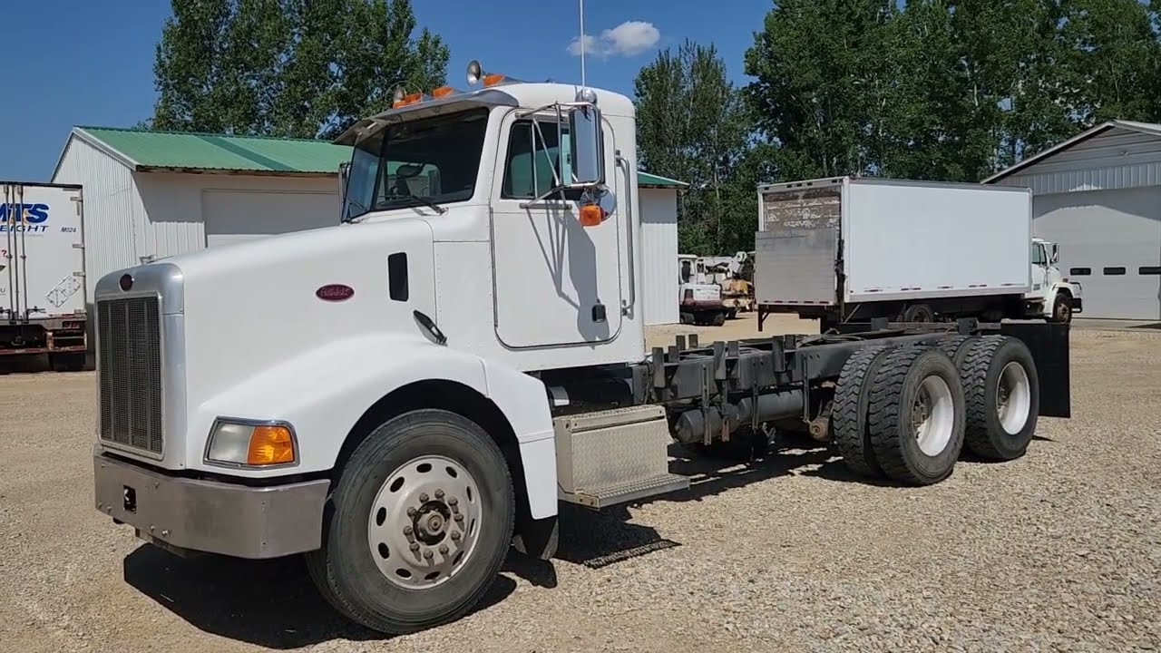 1996 Peterbilt 385 Truck Tractor $24,500