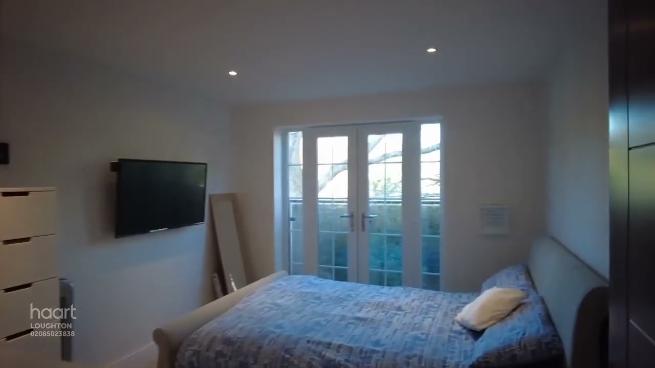 2 bedroom apartment for sale in buckhurst hill 1080p