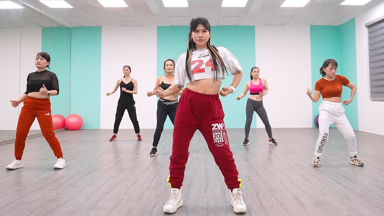 20 Minute Dance Workout At Home | Exercise To Lose Weight FAST | Zumba Class