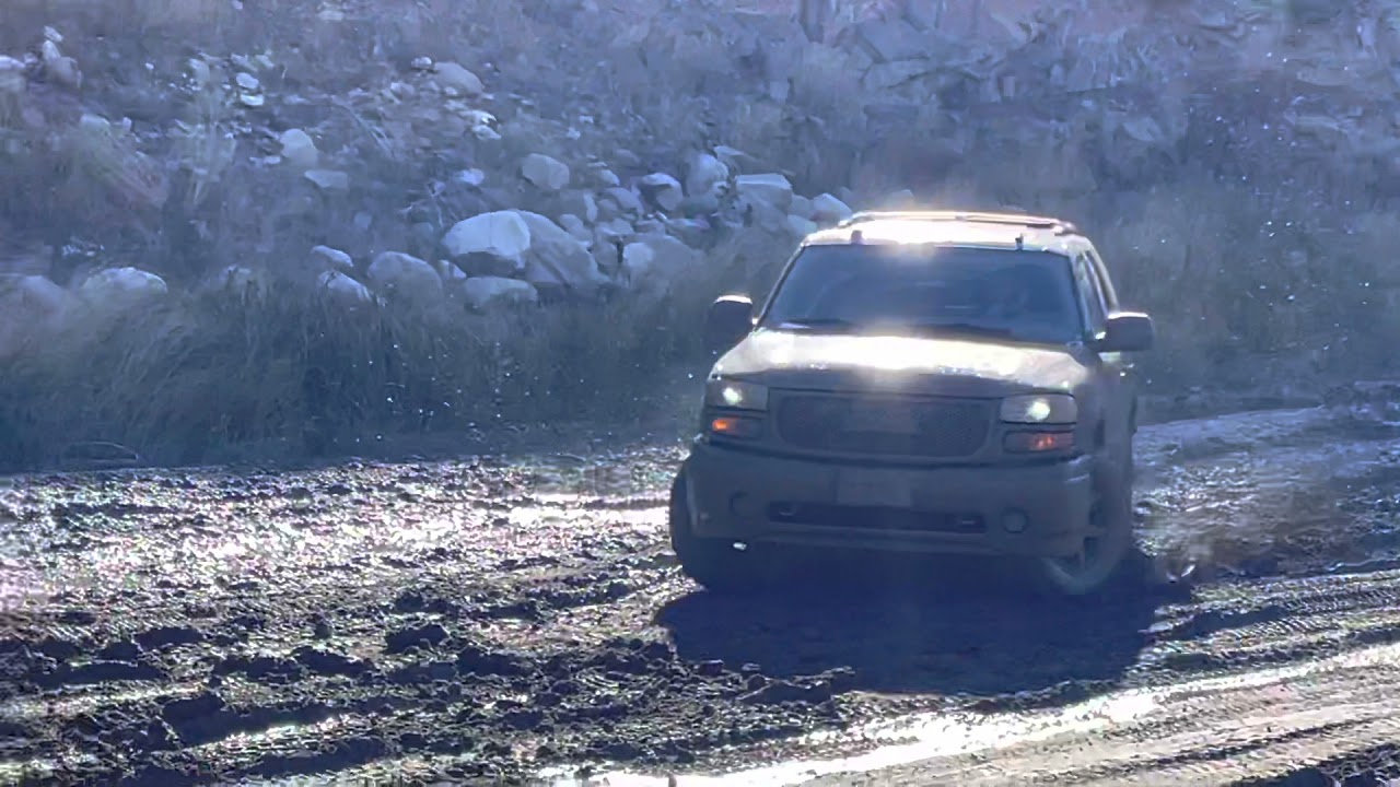 2006 Yukon Denali AWD off-road