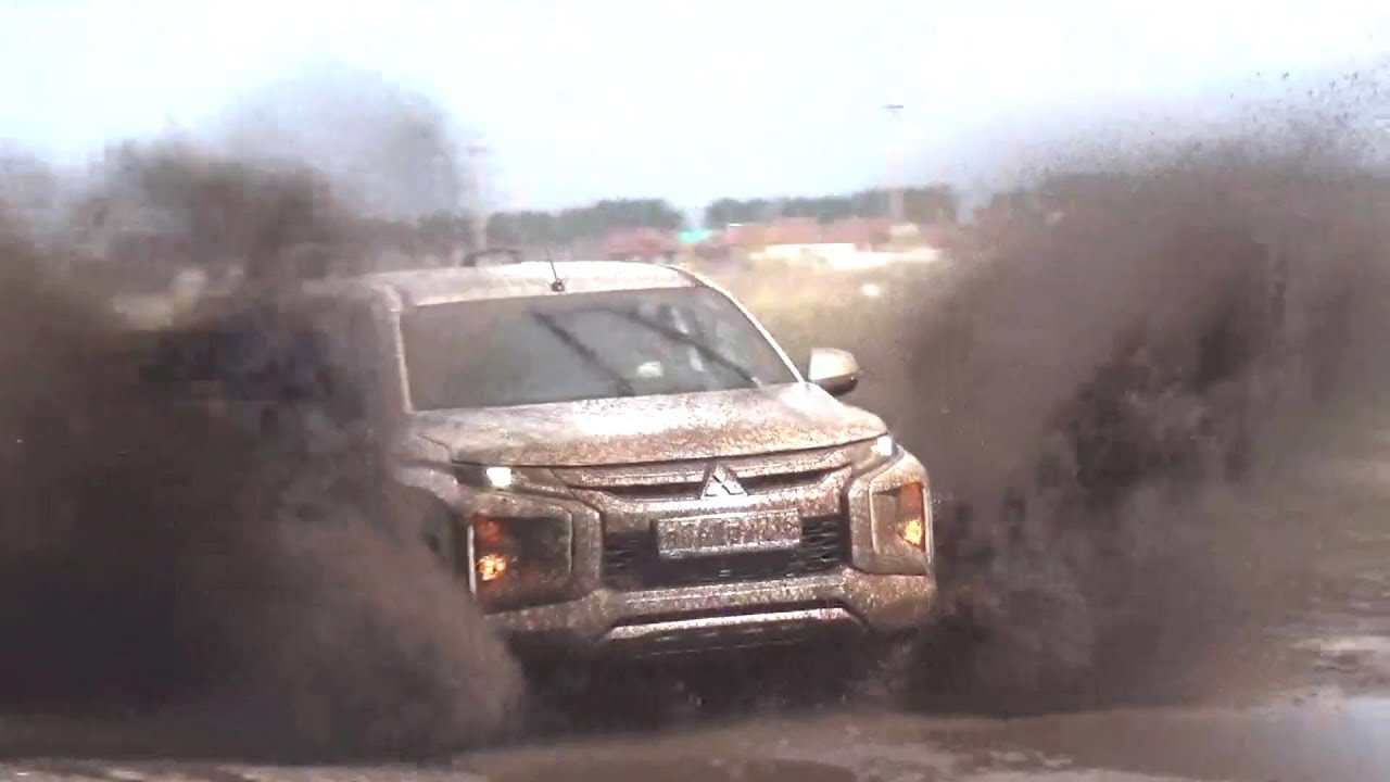 2019 Mitsubishi L200. Start Up, Engine, and In Depth Tour.