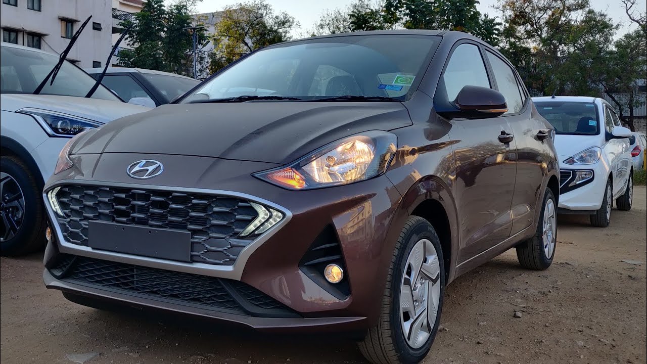 2020 Hyundai Aura S ( Second Base Variant) AMT vs MT - Most Detailed Review !!
