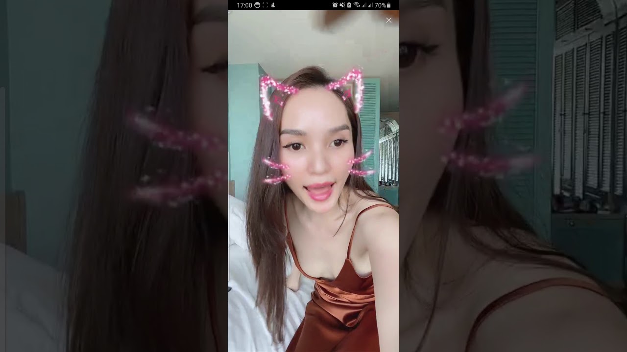 2021/03/10 Bigo gái xinh lộ ngực