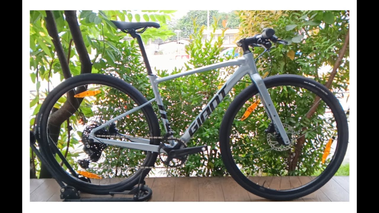 2025 Giant Fastroad AR 2 Xs - Glacier Silver + Shimano Cues 9 speed