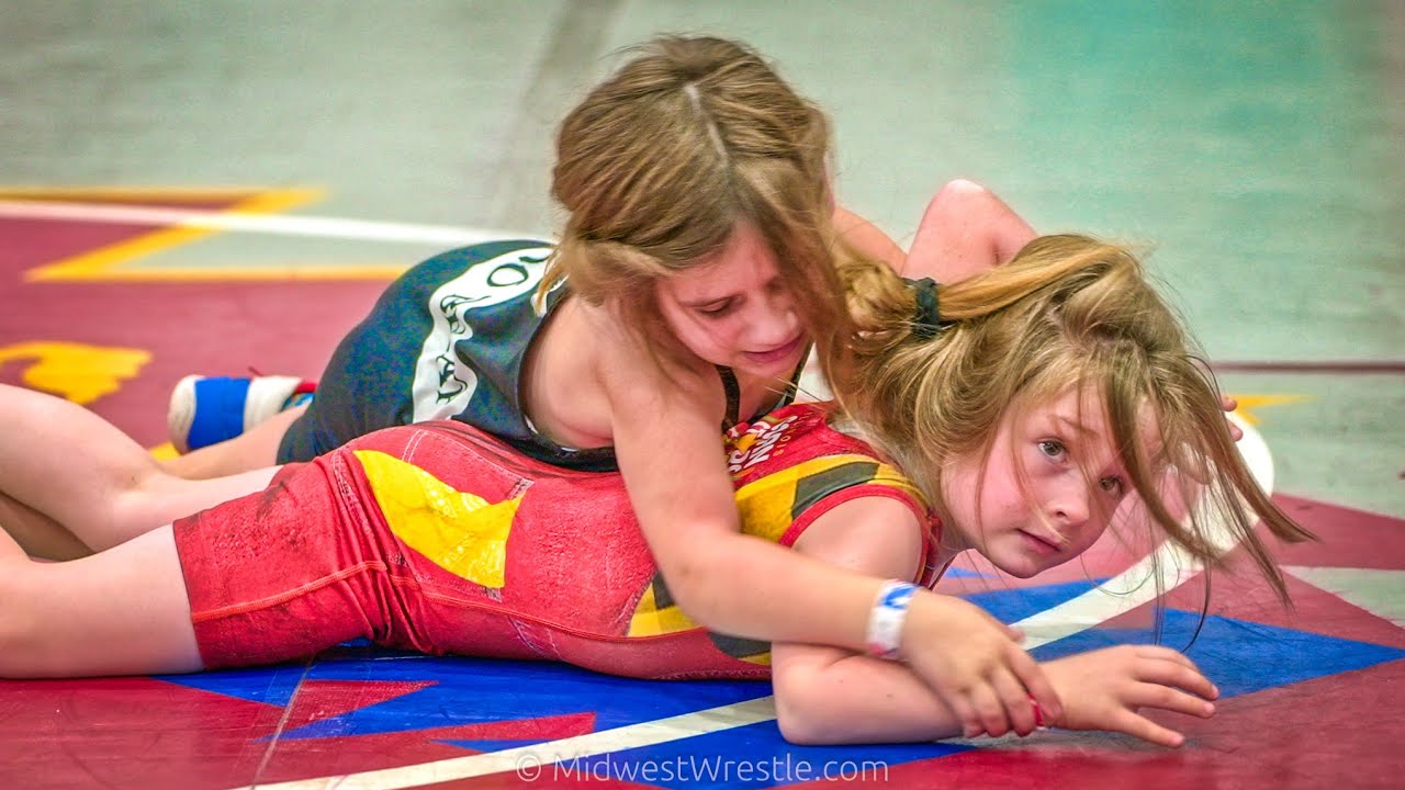25 kg Girls Freestyle – Sailor Arroyo {B} of Jersey Girls vs MaciJane Frye {R} of Illinois Cornstars