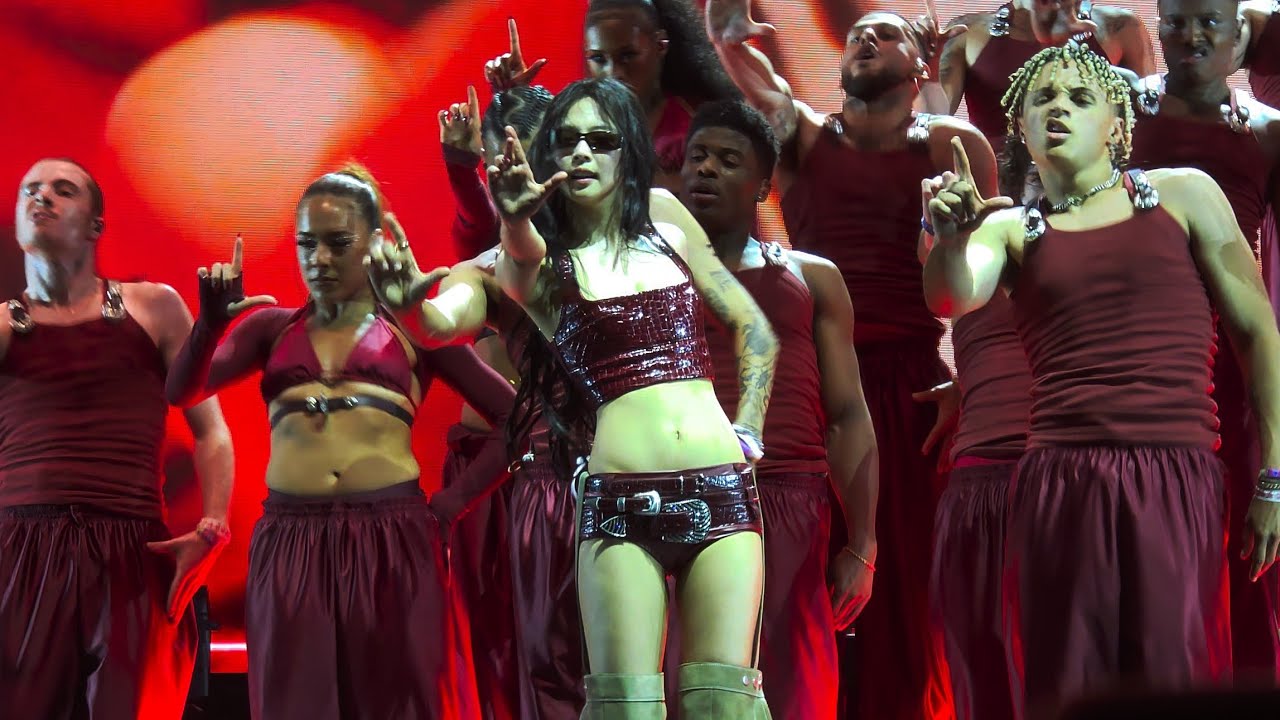 250413 JENNIE - like JENNIE | Coachella Weekend 1 [4K Fancam]
