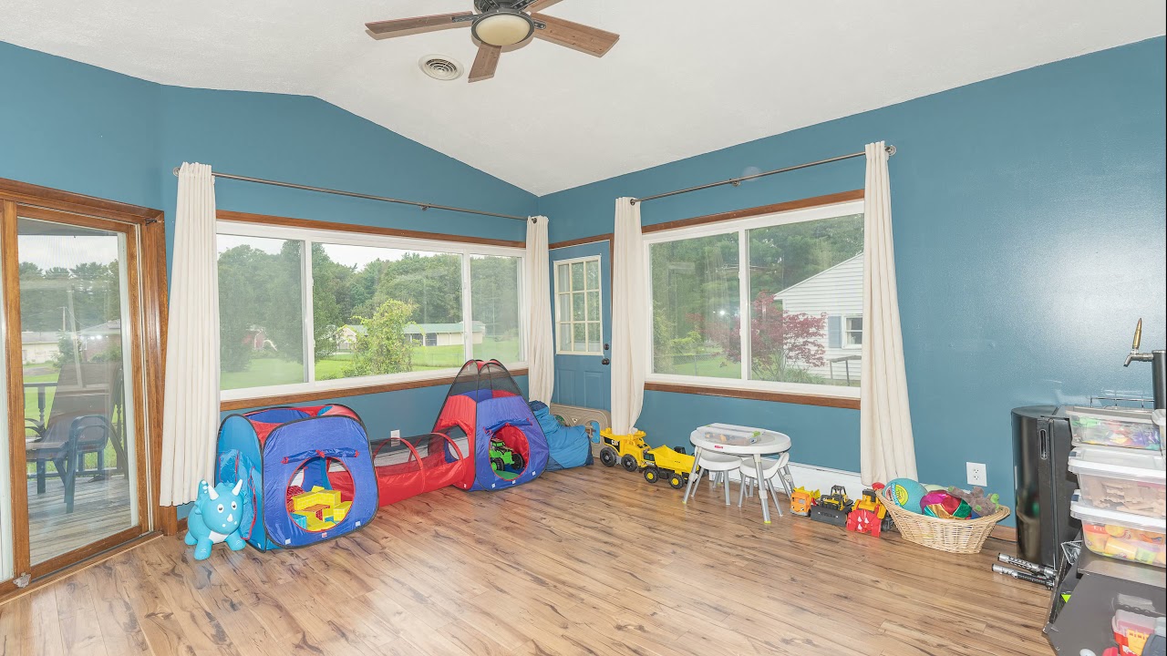 3 Jones Ave, Feura Bush, NY 12067