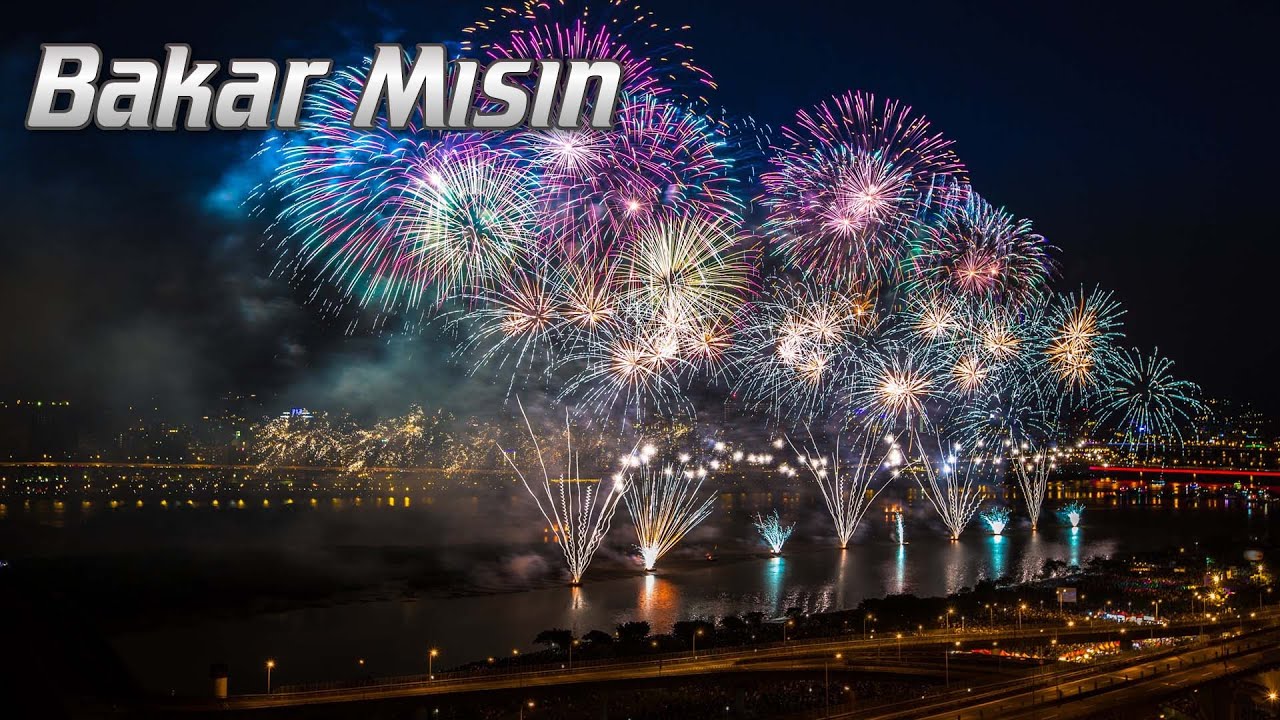 30 dakika havai fişek gösterisi