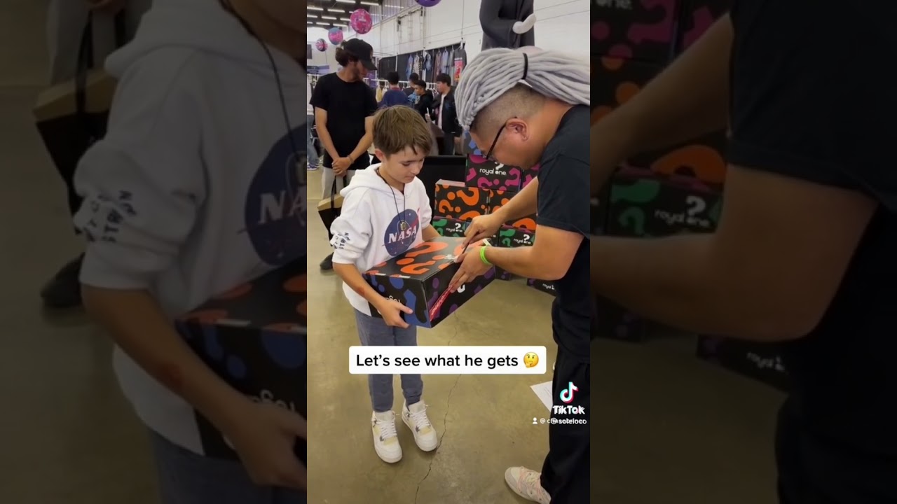 $300 mystery box at sneakercon Dallas