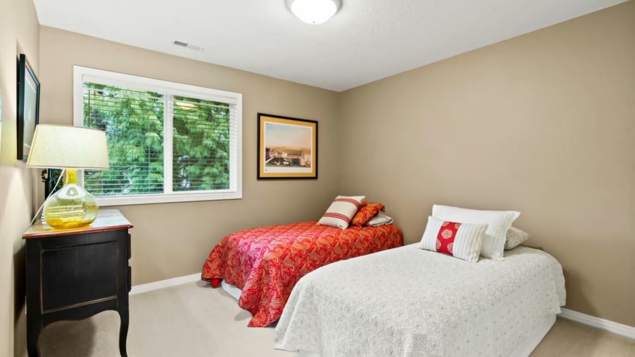 3894 SE AUGUSTA PL, Gresham, OR 97080