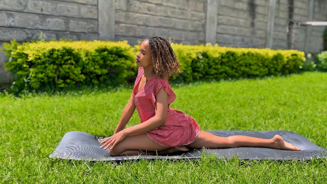 4 minutes hot morning yoga