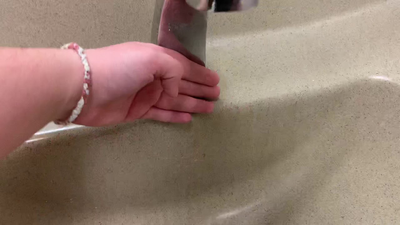 [492] Toot’n Totum Women’s Restroom