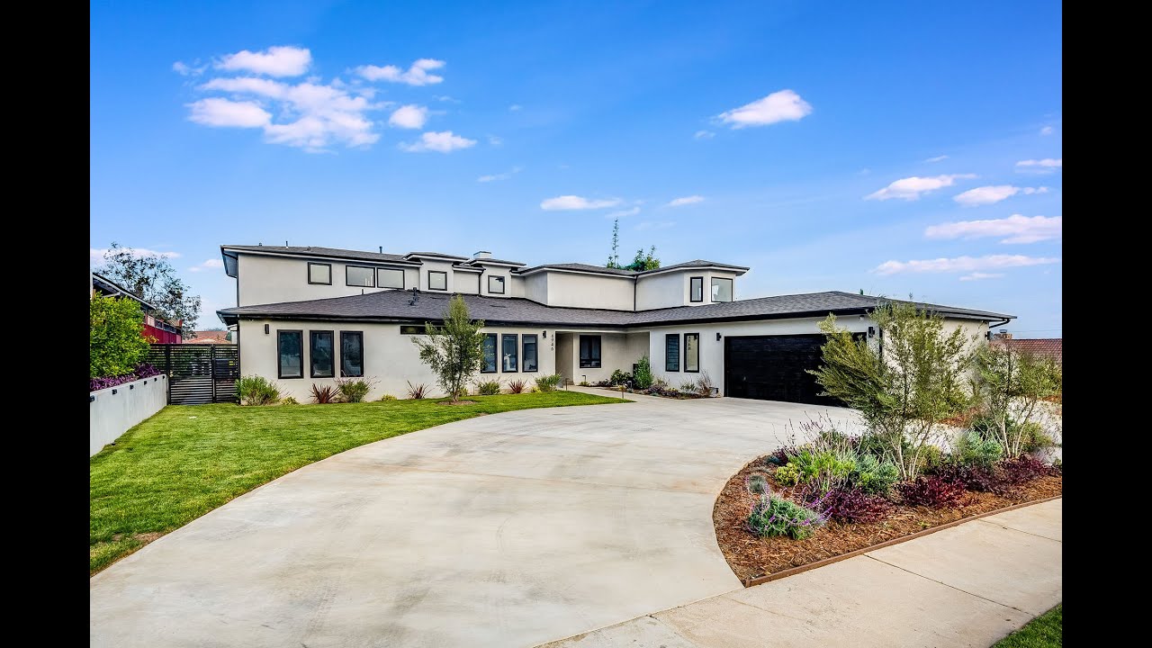 4946 Parkglen / Michael Bergin Real Estate