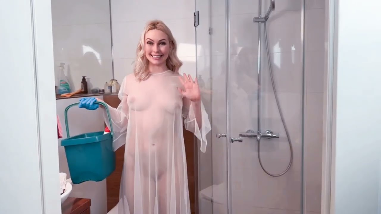 [4K SHEER WHITE DRESS] TOILET CLENING TRANSPARENT CHALLENGE