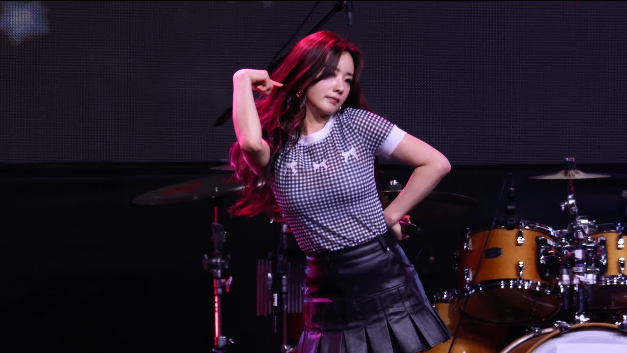 [4K60] 250526 APINK BOMI 에이핑크 윤보미 'MR. CHU' FANCAM 직캠 @ 신한대학교