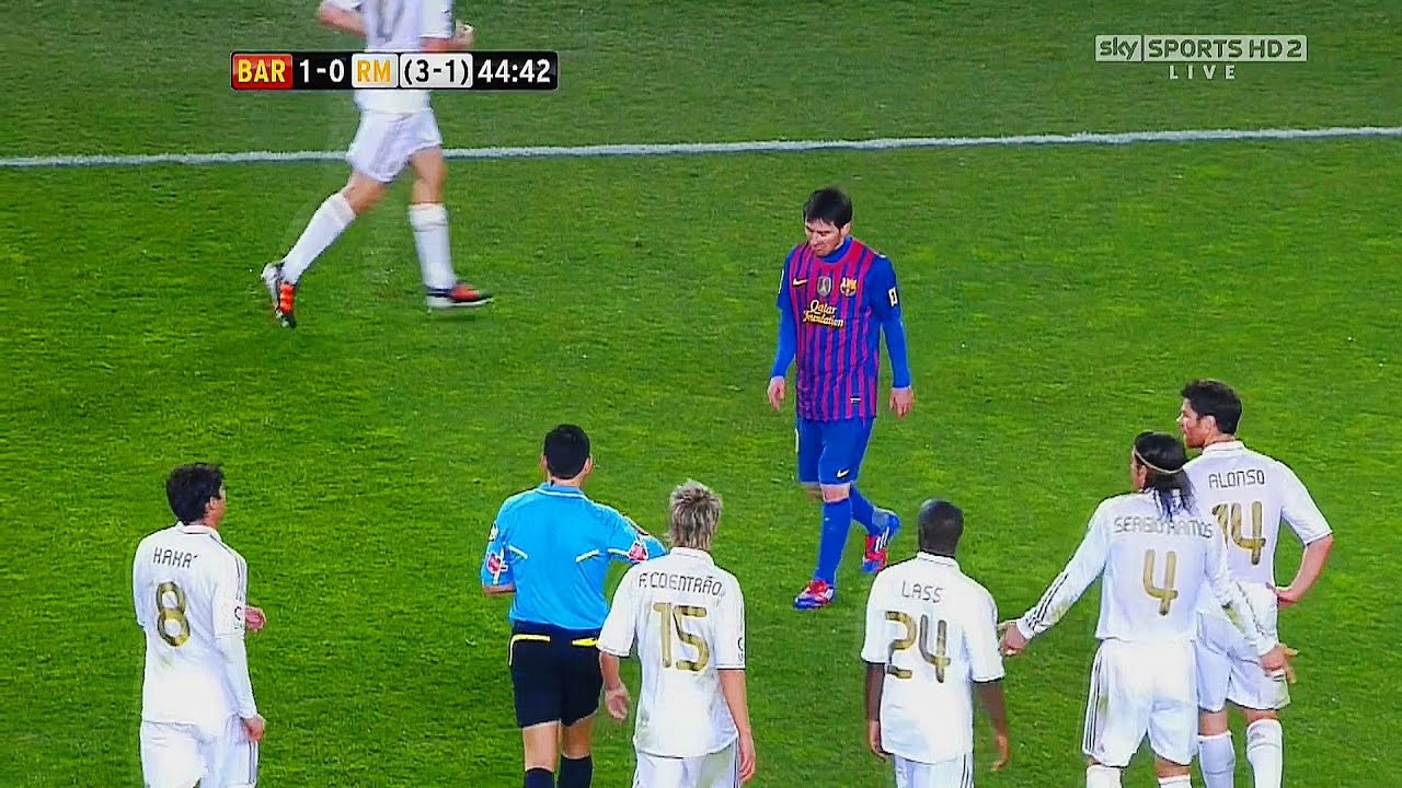 5 Times Messi Destroyed Whole Real Madrid Team Alone  ►Single Handedly◄  ||HD||