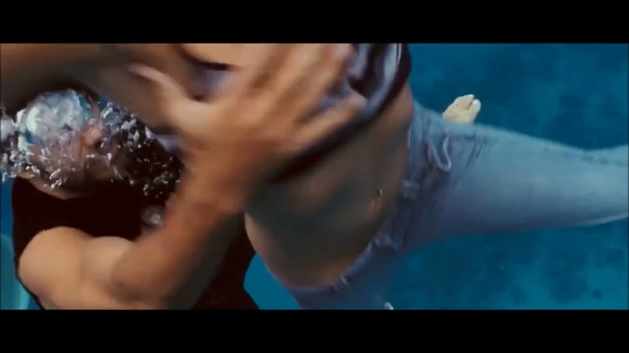 594 Into The Blue Jessica Alba's Foot grabbed