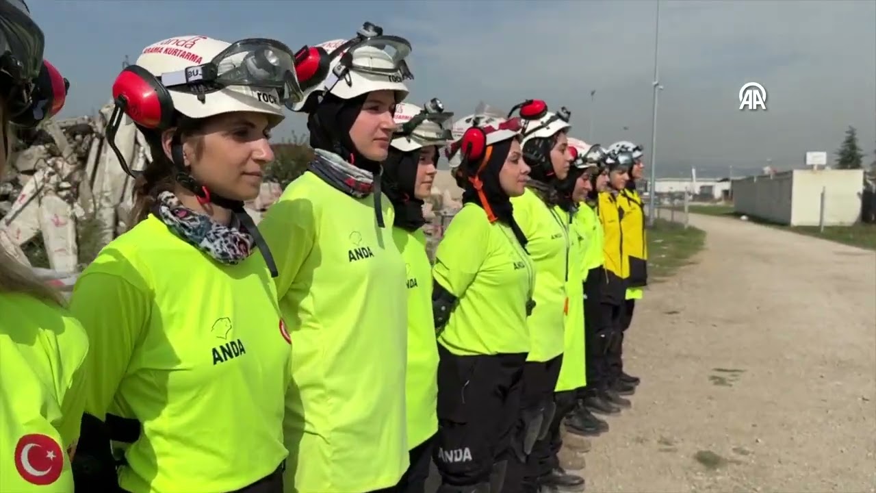 8  BURSA   Kadın arama kurtarma ekibi zorlu görevlere hazır