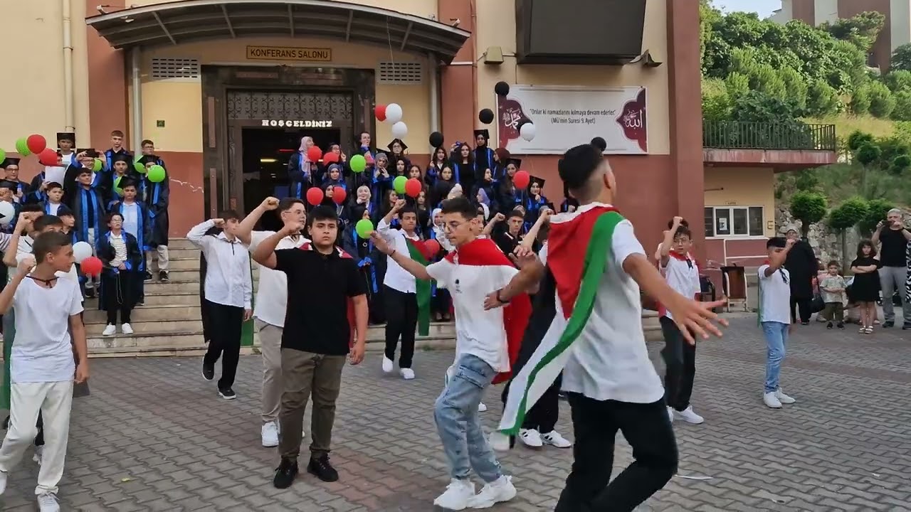 8.siniflar  ve Dabke dansı...