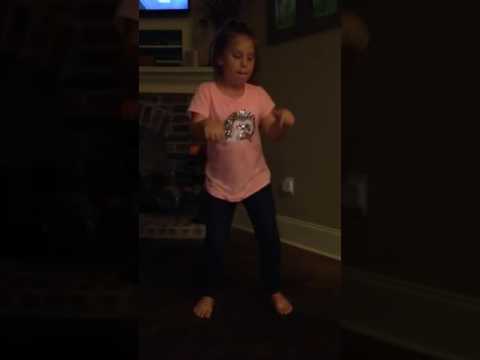 8yo - Juju on that Beat Dance
