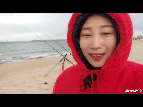 92일차 신입낚시BJ 비온다 ㅠ ㅠ 장어낚시 ♥낚시하는여자 핵빵디 강원도 Vlog 속초 양양 바다 원투낚시 -Part 1