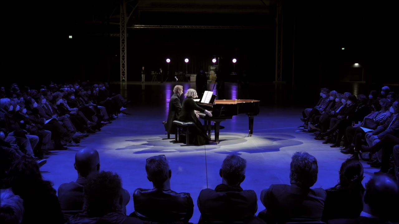 A  Piazzolla: The History of tango - Nightclub 1960 Crossing hands: Marinka Brecelj & Alex Buhl