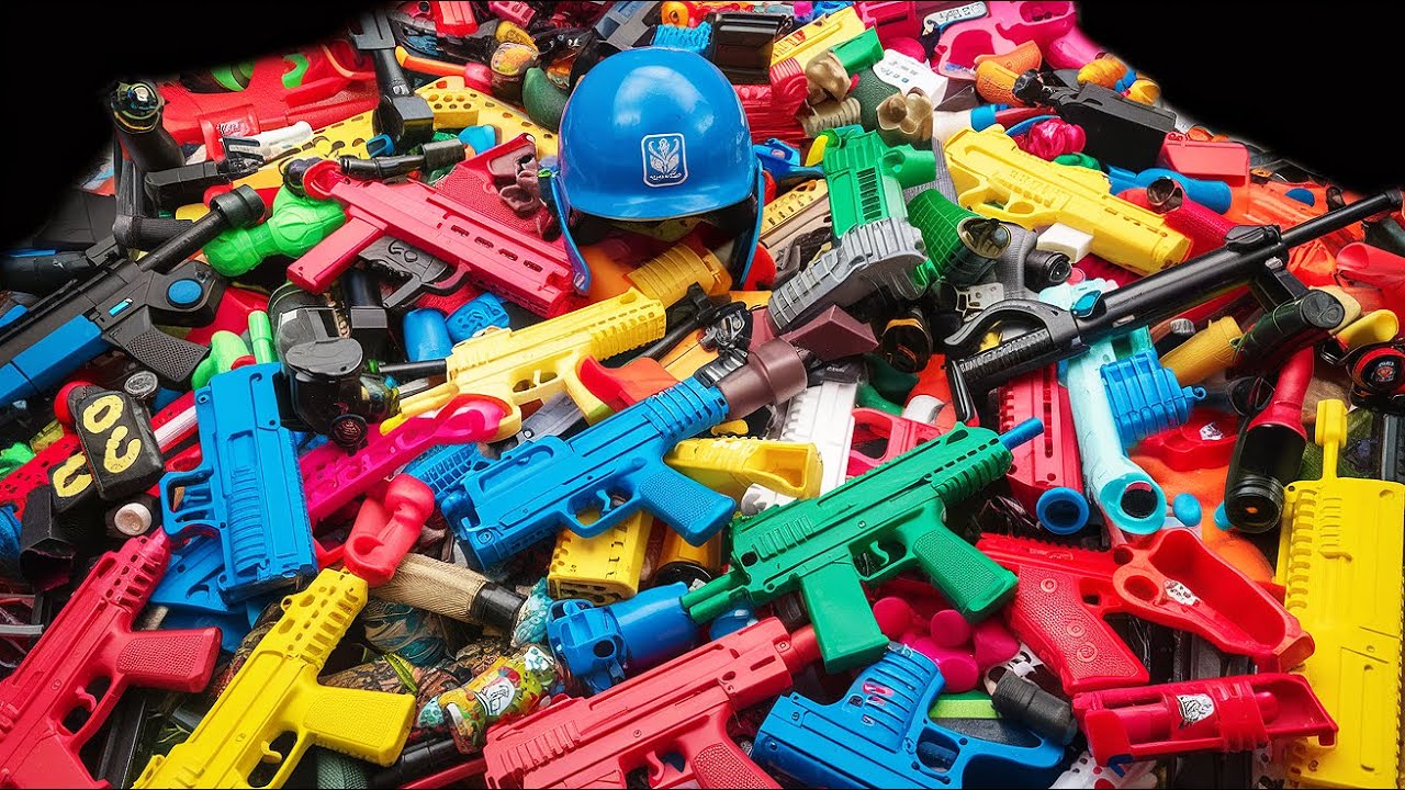 A Lot of Toy Guns - Toy Pistols in the 3 Box.