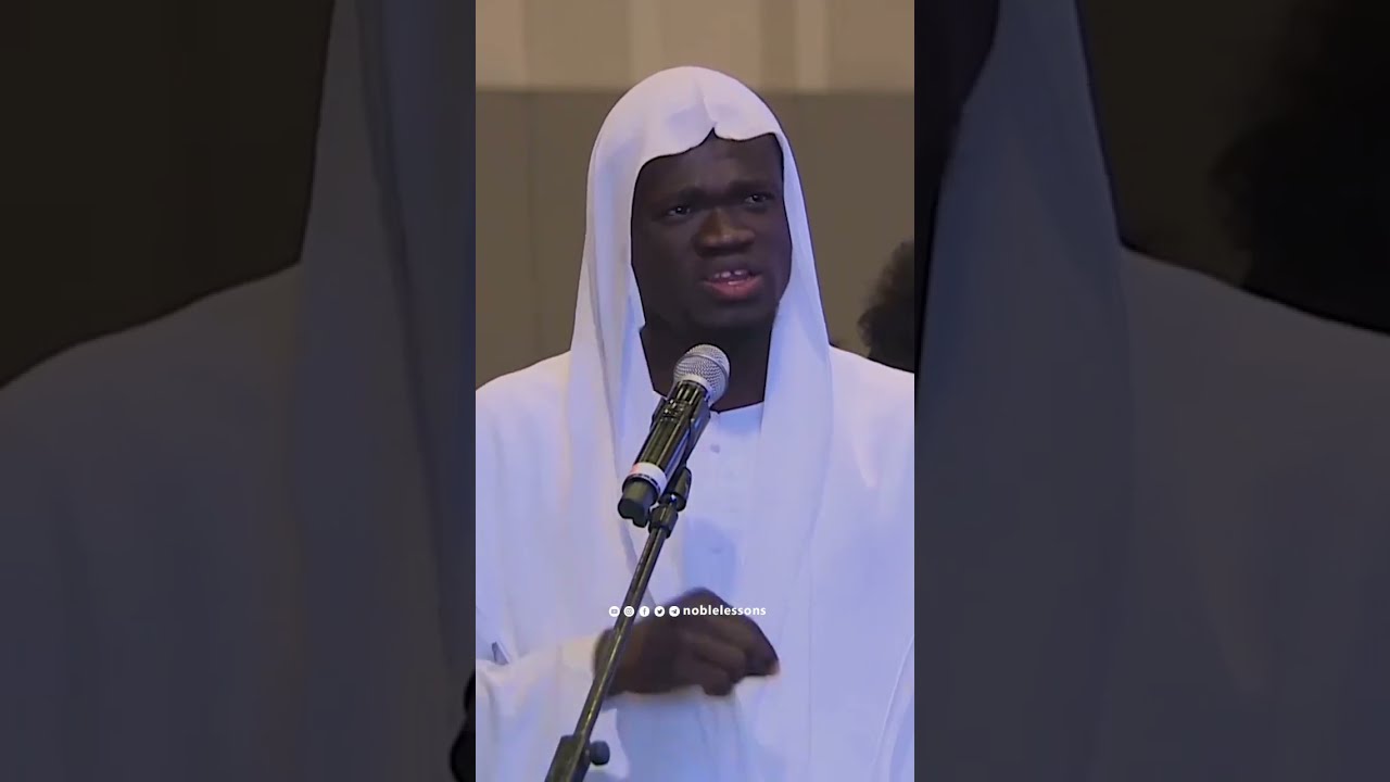 A Man Sheds Happy Tears After Seeing Mufti Menk For The First Time