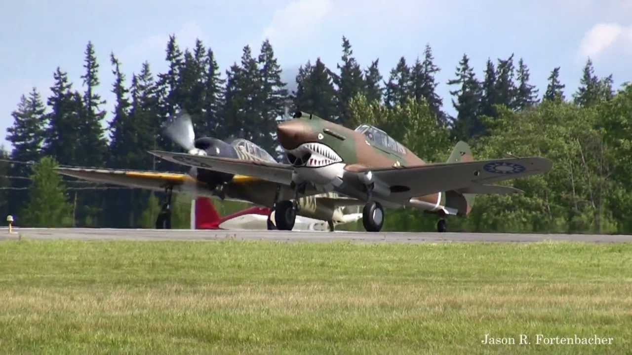 A6M3-22 Zero and P-40C Tomahawk